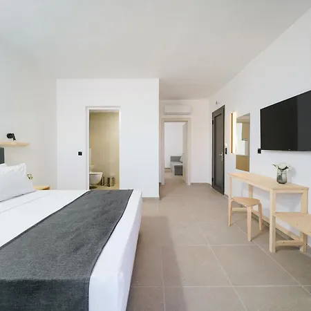 Emerial Deluxe Seaside شقة فندقية