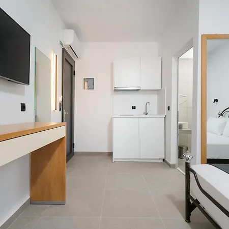 Emerial Deluxe Seaside 3* سكالا بوتامياس