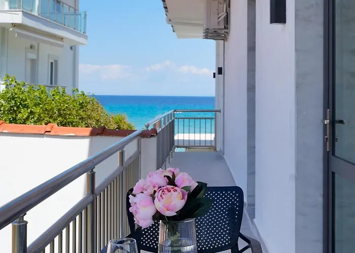 Emerial Deluxe Seaside 3* Skala Potamia (Thasos)